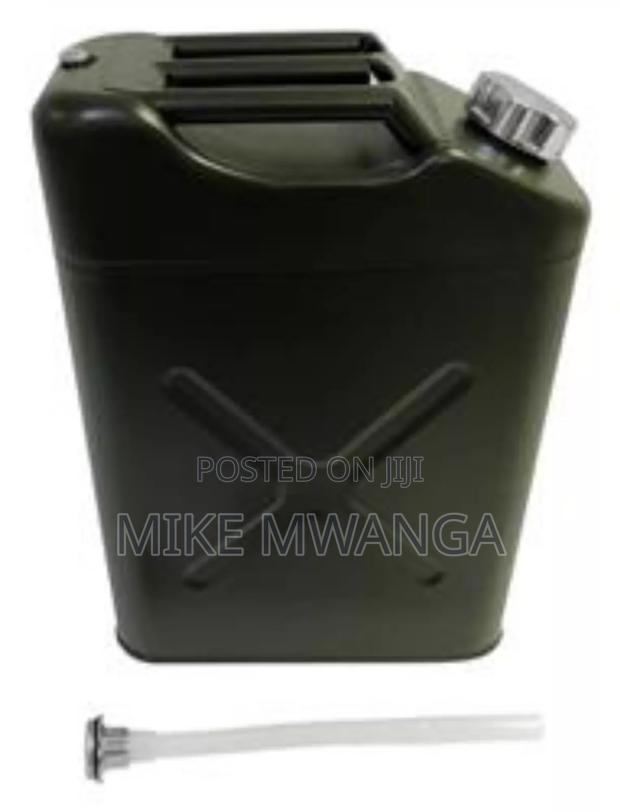 Metallic Fuel Cans - main view
