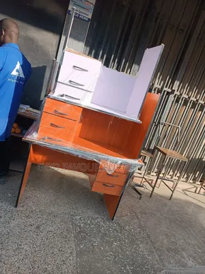 0.9m Quality Office Table/Desk Aq8k