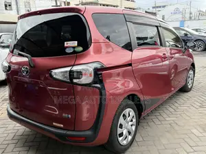 Toyota Sienta 1.5 Hybrid FWD 2019