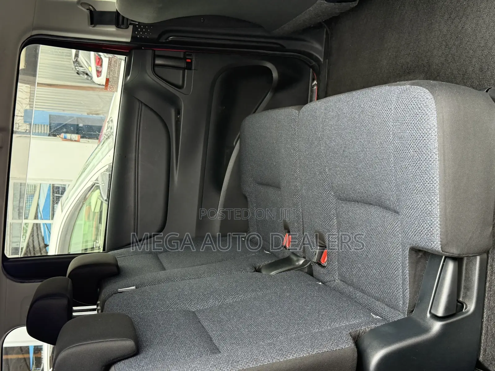 Toyota Sienta 1.5 Hybrid FWD 2019