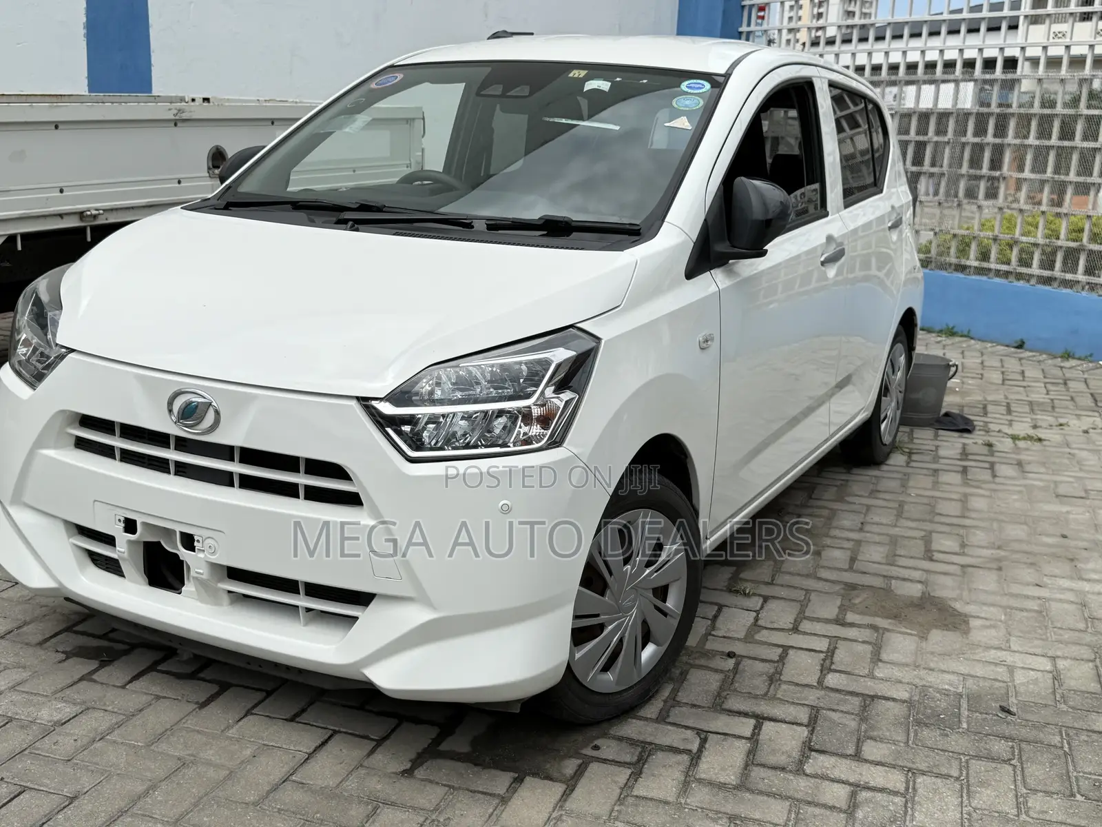 Daihatsu Mira 2018 White
