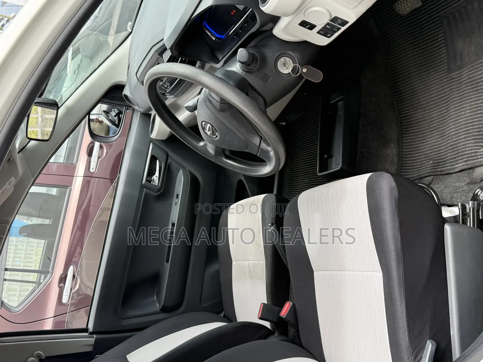 Daihatsu Mira 2018 White