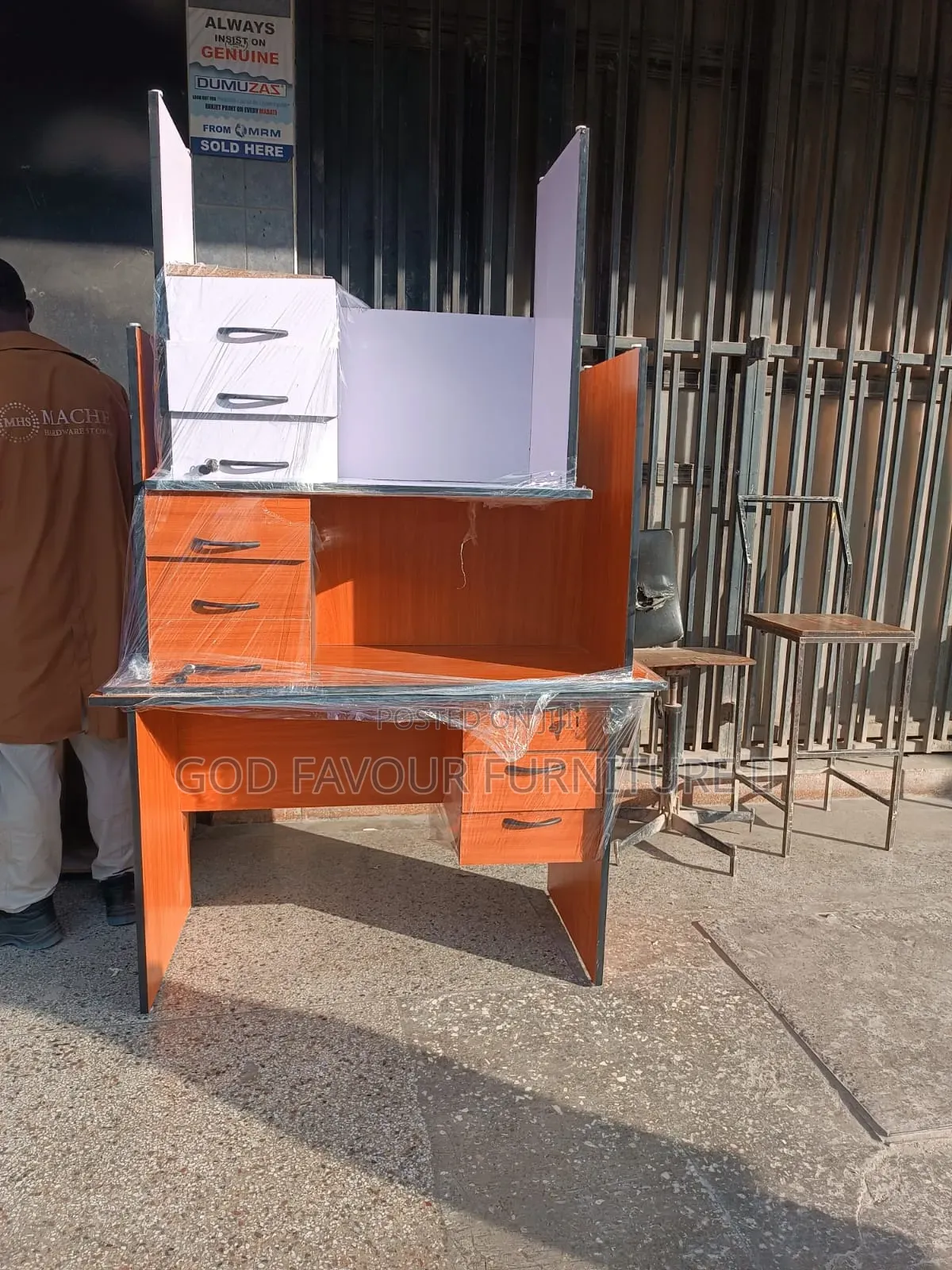 Brand New 0.9m Office Desk Tvf3