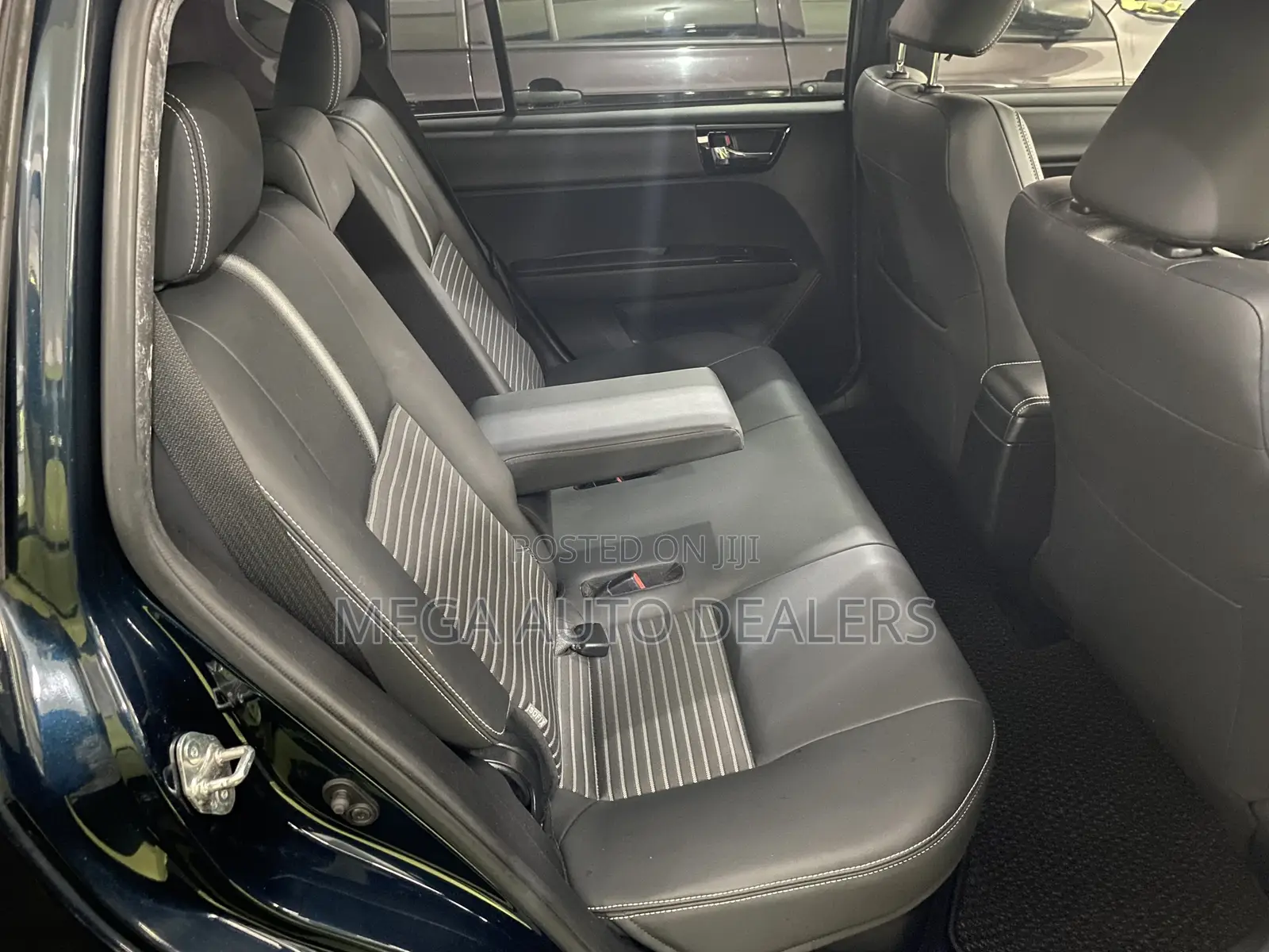 Toyota Corolla Fielder 2018 Blue