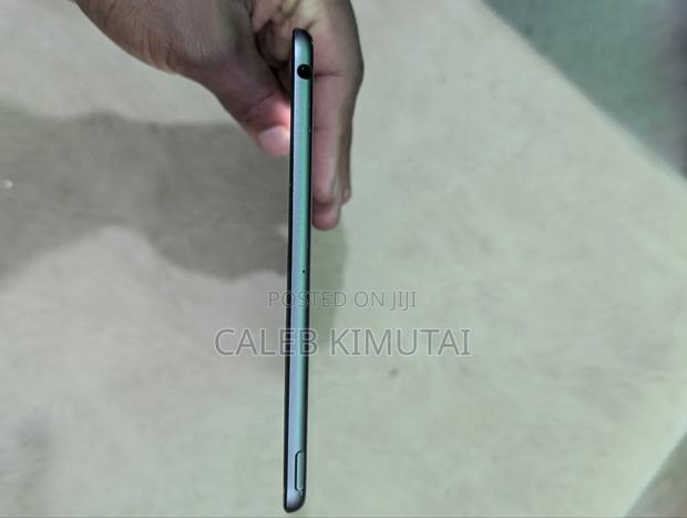 Apple iPad mini 5 64 GB Gray - thumbnail 8