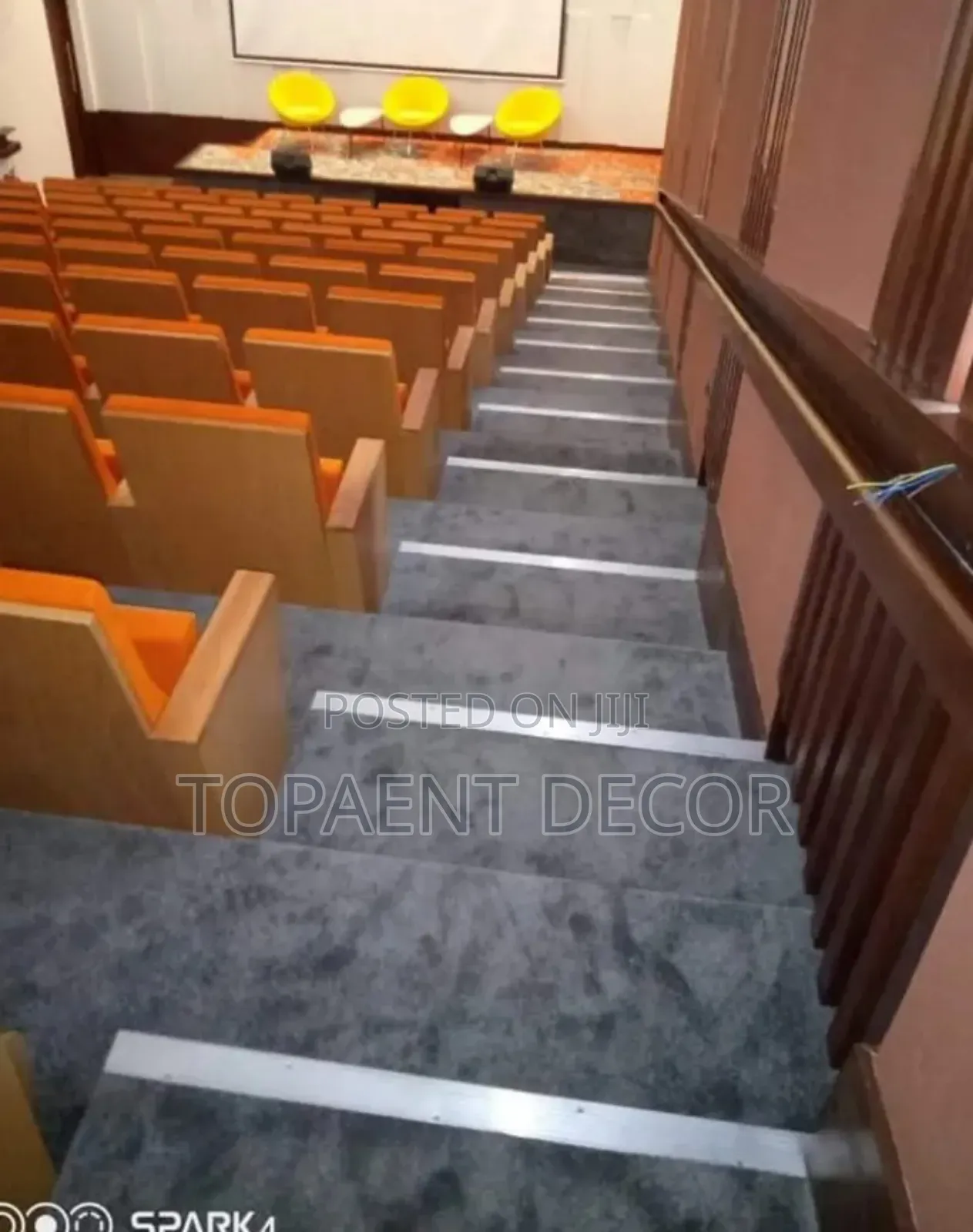 Grey Meeting Hall Vip 10mm Wall To Wall Carpets