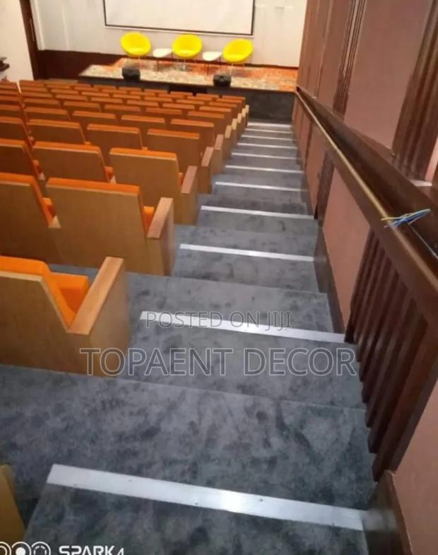 Grey Meeting Hall Vip 10mm Wall To Wall Carpets