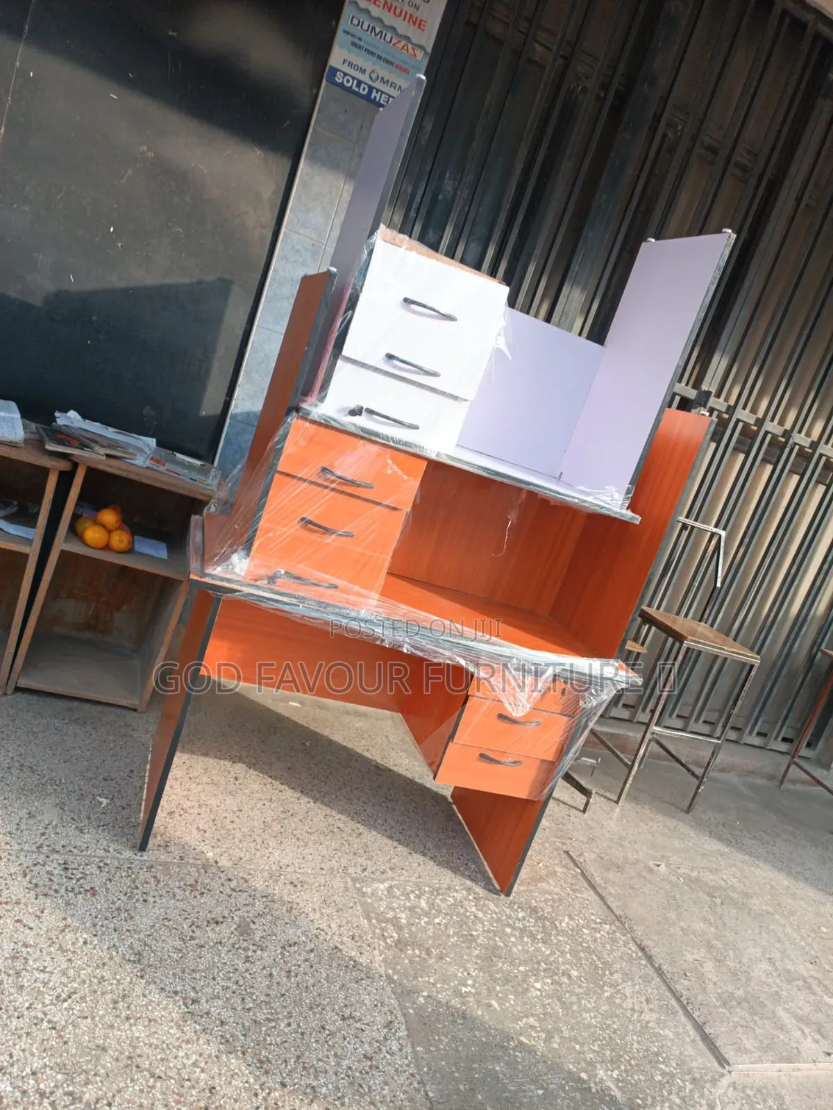 0.9m Modern Office Desk With Storage Vw2k