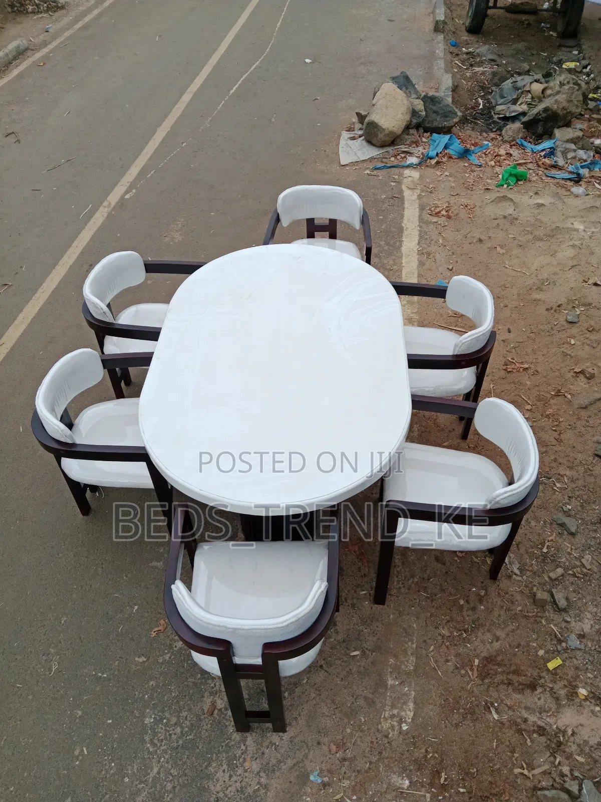 White Dinning Table