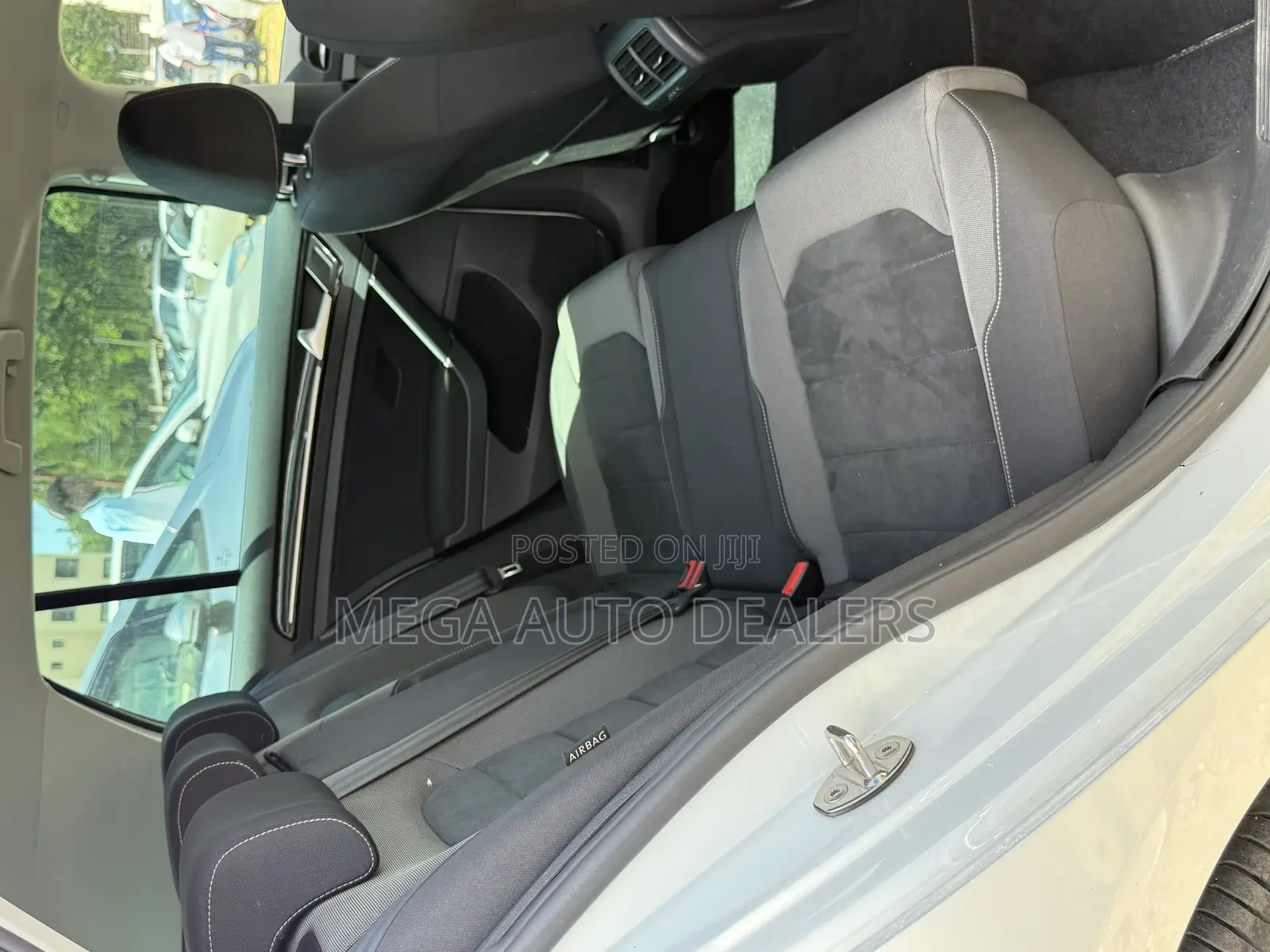 Volkswagen Golf 2018 Pearl