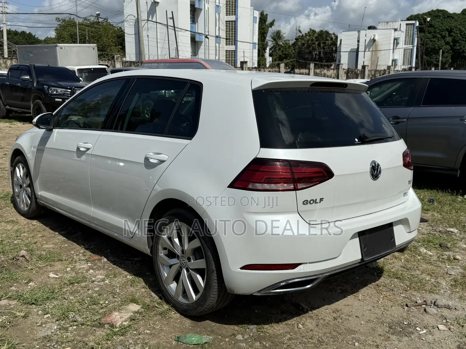 Volkswagen Golf 2018 Pearl