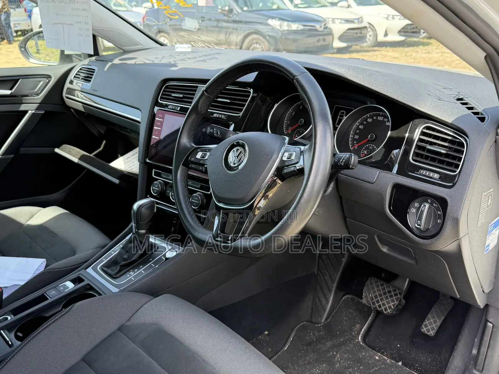 Volkswagen Golf 2018 Pearl