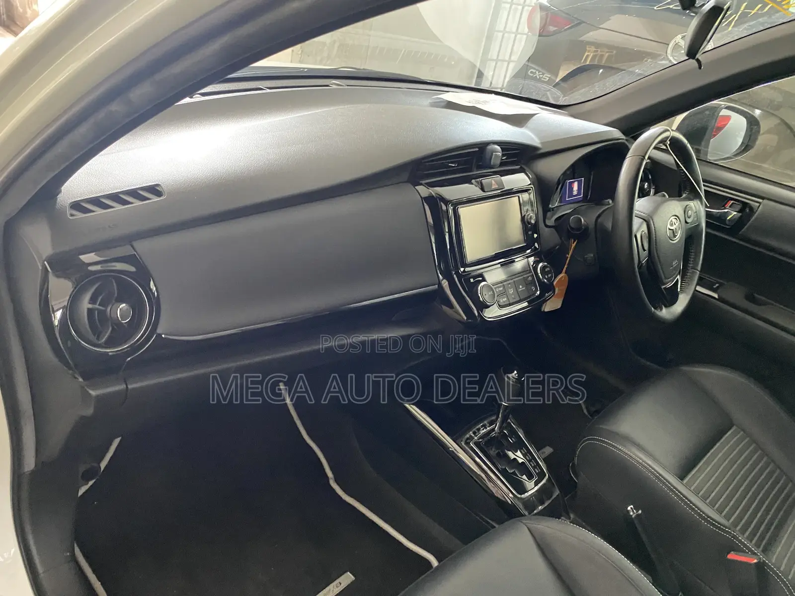 Toyota Corolla Fielder 2018 White