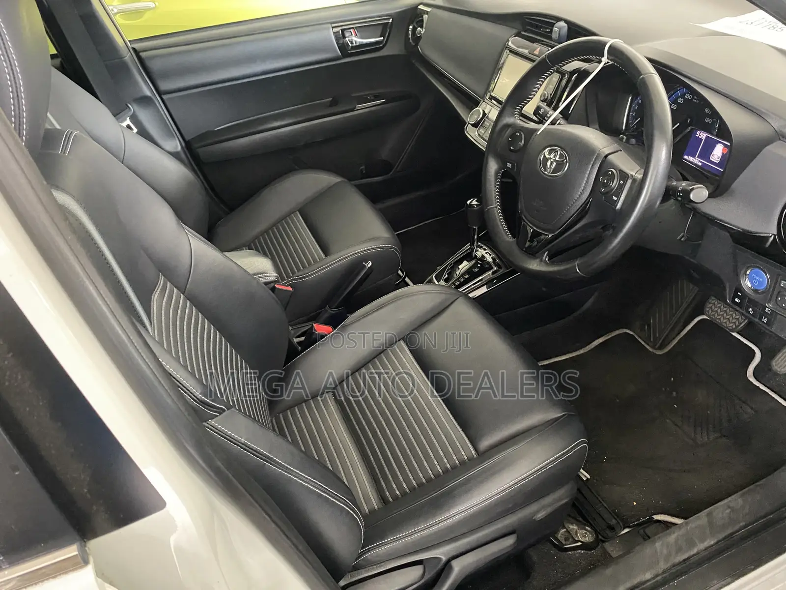 Toyota Corolla Fielder 2018 White