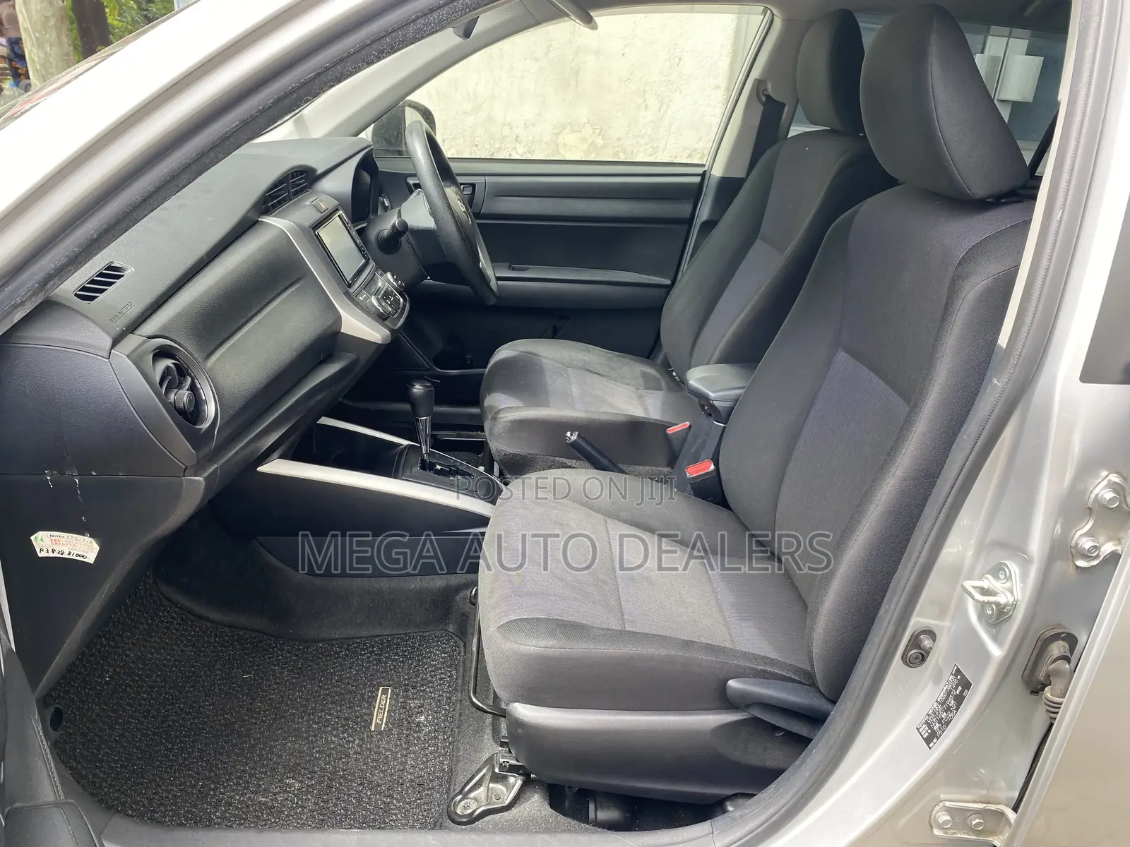 Toyota Corolla Fielder 2018 Silver