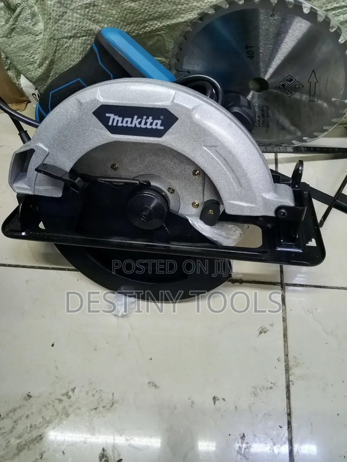 9inch Makita Circular Saw