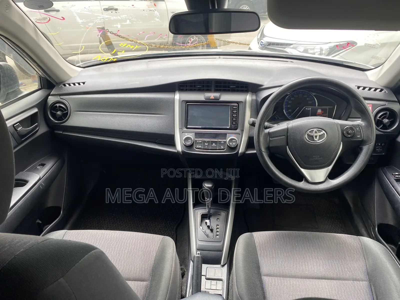 Toyota Corolla Fielder 2018 Silver