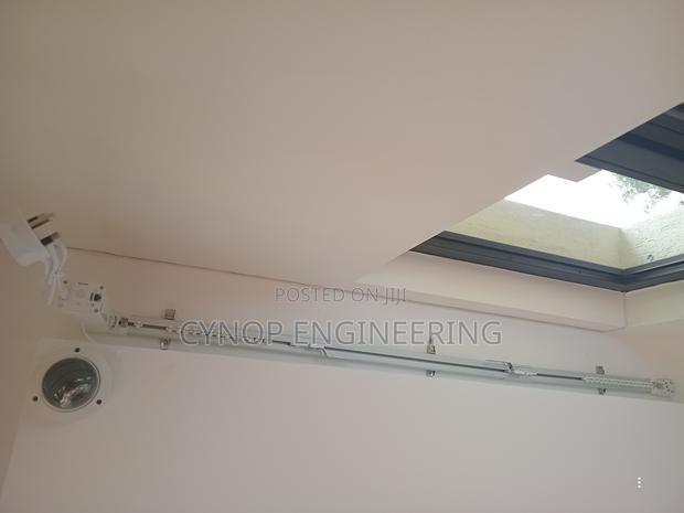 Effortless Automated Curtain Rails - thumbnail 2