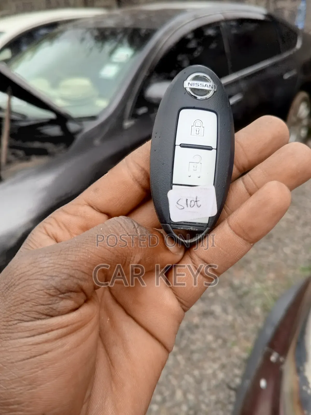 Nissan Serena Key Replacement Services 
