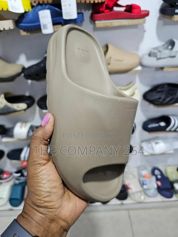 Quality Casual Unisex Plain Opens Yeezy Slide Shoes - thumbnail 3