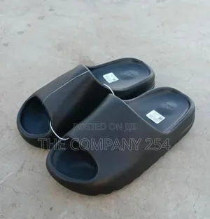 Quality Casual Unisex Plain Opens Yeezy Slide Shoes