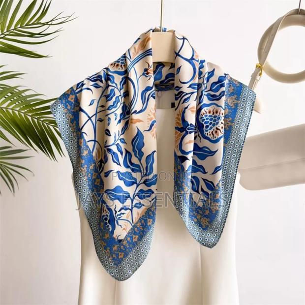 Multipurpose Square Silk Scarfs - thumbnail 3