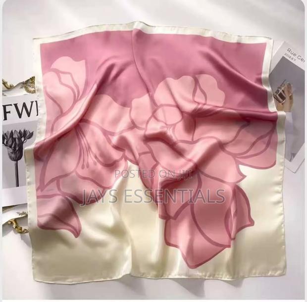 Multipurpose Square Silk Scarfs - thumbnail 5