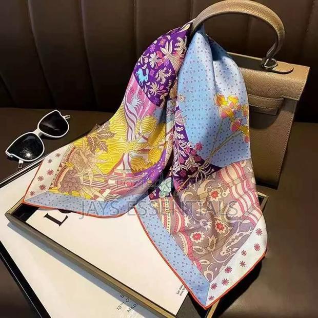 Multipurpose Square Silk Scarfs - thumbnail 8