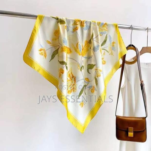 Multipurpose Square Silk Scarfs - thumbnail 10