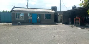 1/4 Acre at Nakuru Teachers Kiti With 2 Offices