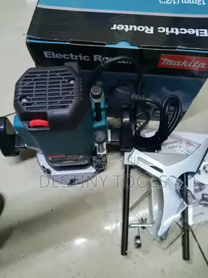 Makita Electric Router Machine