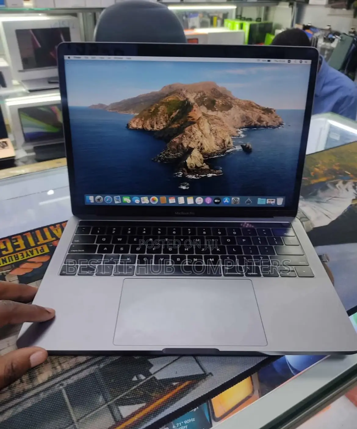 Laptop Apple MacBook Pro 2019 16GB Intel Core I7 SSD 512GB