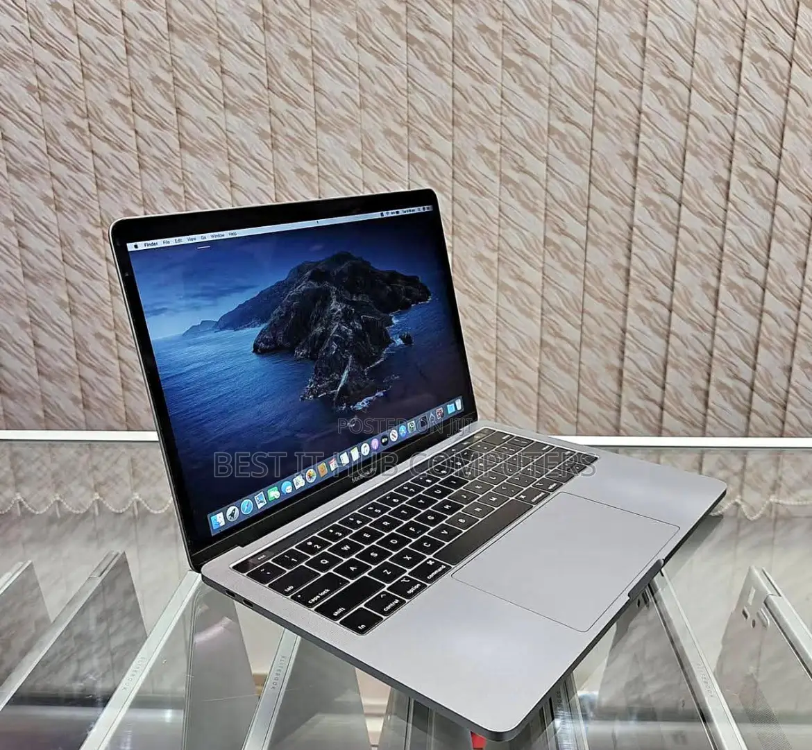 Laptop Apple MacBook Pro 2019 16GB Intel Core i7 SSD 256GB