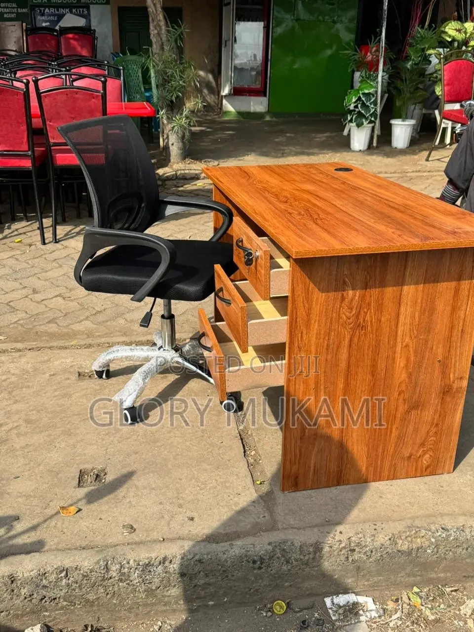 Brown Office Desk And Chair