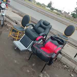 % Barber Classic Chairs and Sink - thumbnail 2