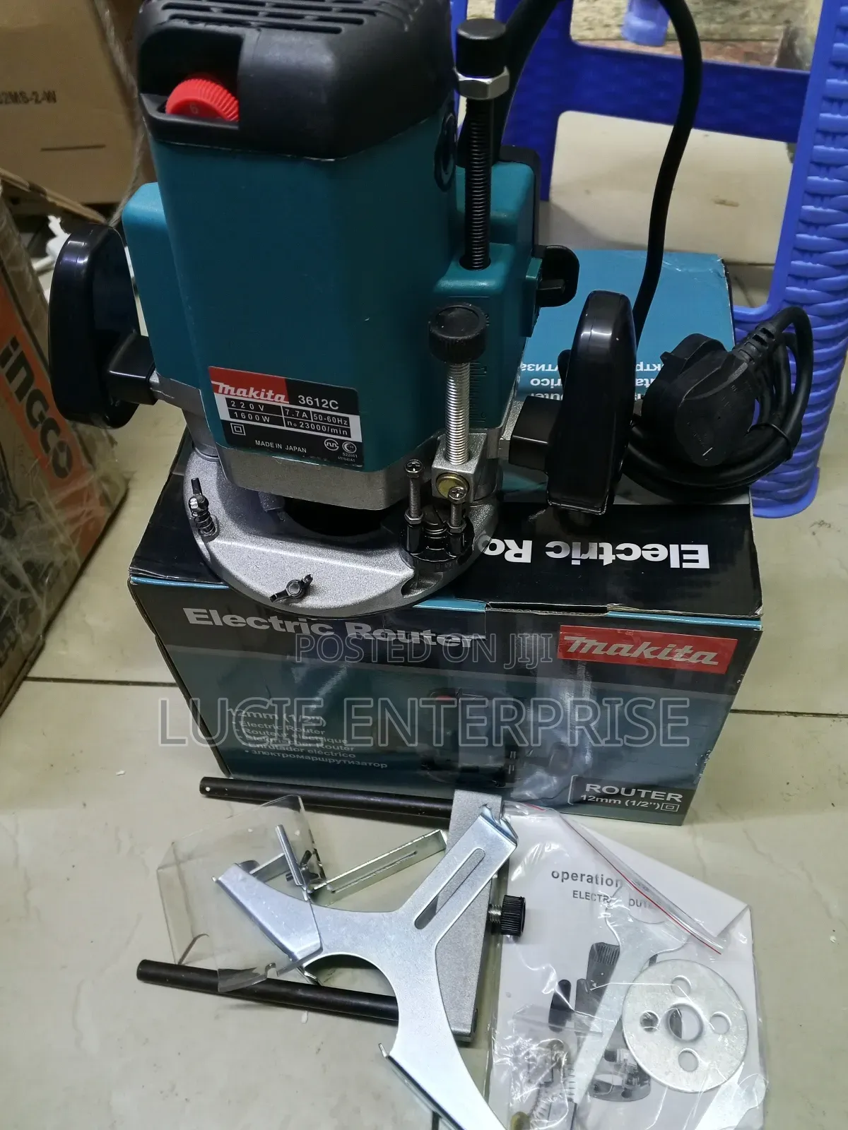 Makita Electric Wood Router 12mm 1/2inch