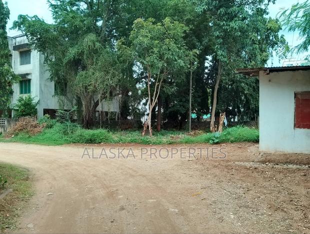1/8 Acre Prime Plot for Sale in Beach Road Gichaga Estate - thumbnail 9