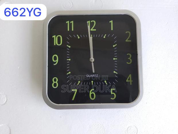 Wall Clock.Square-shaped Wall Clock Model:662yg