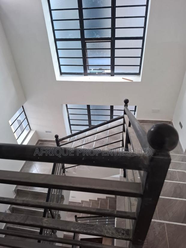 4bdrm Mansion in Kenyatta Road for sale - thumbnail 8