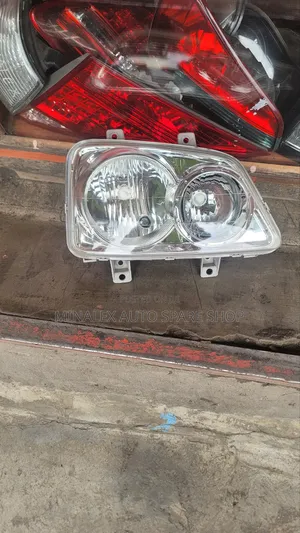 Daihatsu Terios Headlight  Complete With Bulbs