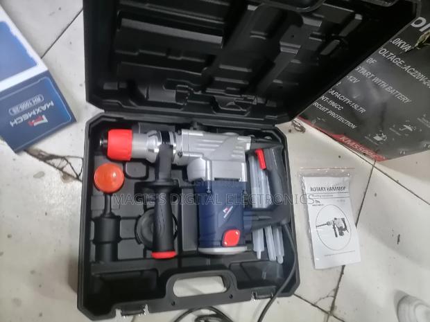 Highly Available 1000w Maxmech Rotary Hammer - main view