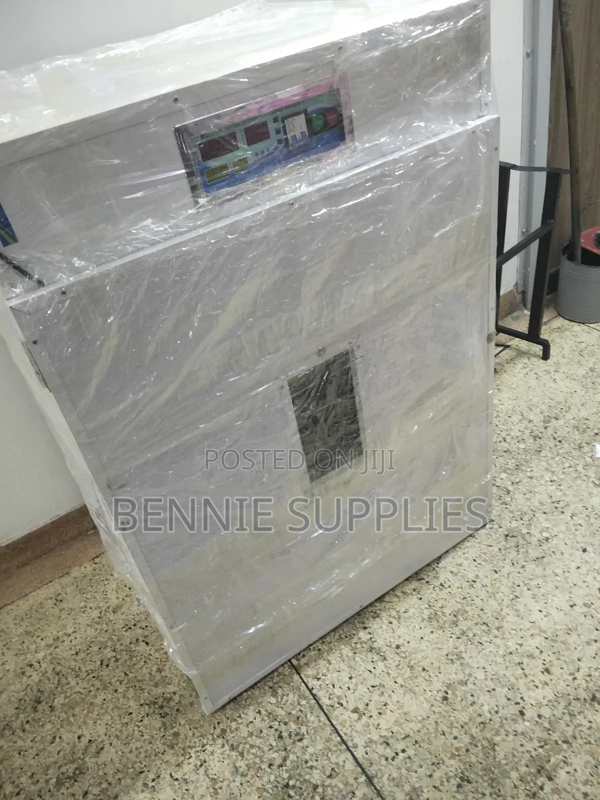 Automatic Egg Incubators / 1056 Egg Incubators