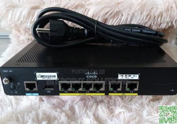 Cisco C921-4p Gigabit Ethernet Security Router (With Switch - thumbnail 3