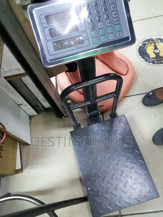 Digital Platform Weighing Scale With Guard - main view