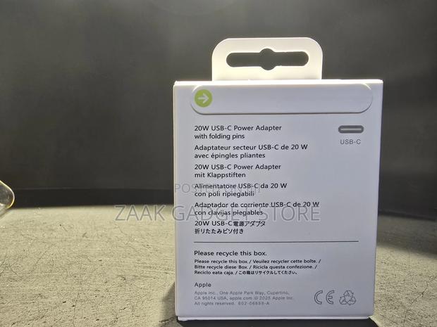 Usb-C 20w Power Adapter - thumbnail 2