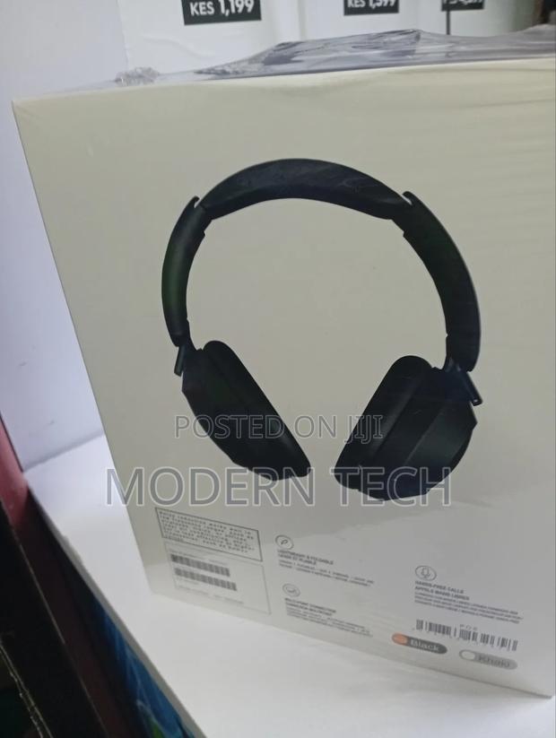 Sony Noise Cancelling Headphones
Wh-1000xm5
