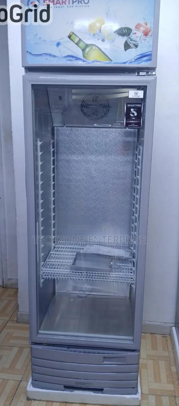 Smartpro SVS-450 330l Showcase Fridges With Lock and Keys 