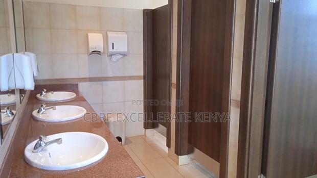 Prime Office Space Next to Village Market - thumbnail 3