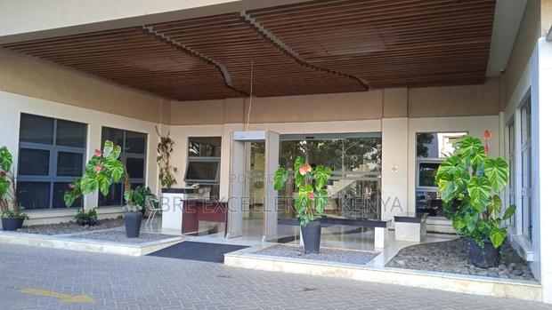 Prime Office Space Next to Village Market - thumbnail 8