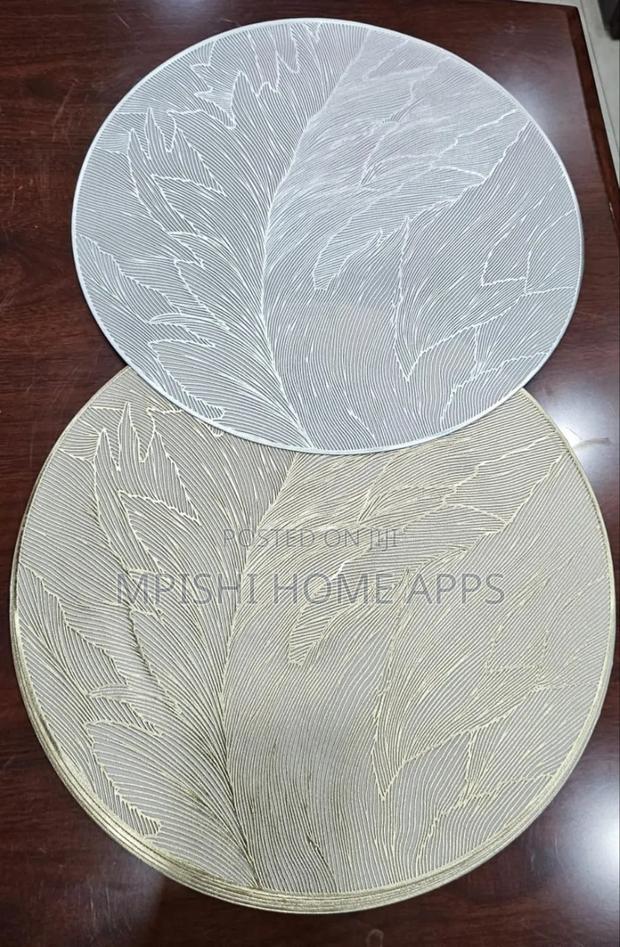 6pcs Waterproof Non Woven Table Mats (Silver and Golden) - thumbnail 8